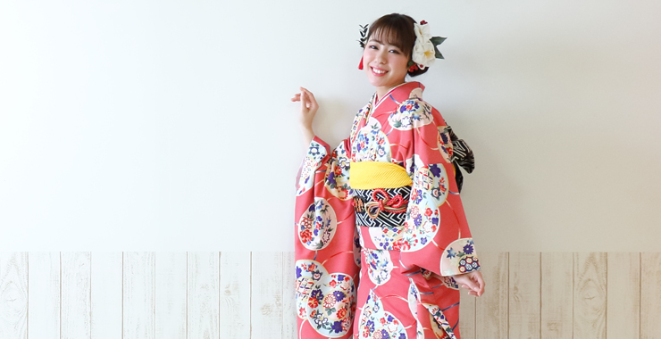 まきやす・衣裳(ふりそで・袴・ウェディングなど)のレンタル(豊川・豊橋・岡崎）