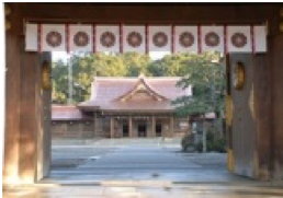 砥鹿神社|まきやす・衣裳(ふりそで・袴・ウェディングなど)のレンタル(豊川・豊橋・岡崎）